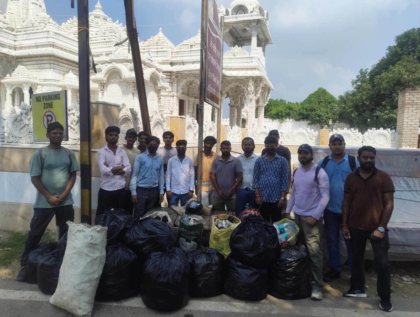 Clean-Up Drive at Pawapuri Jal Mandir